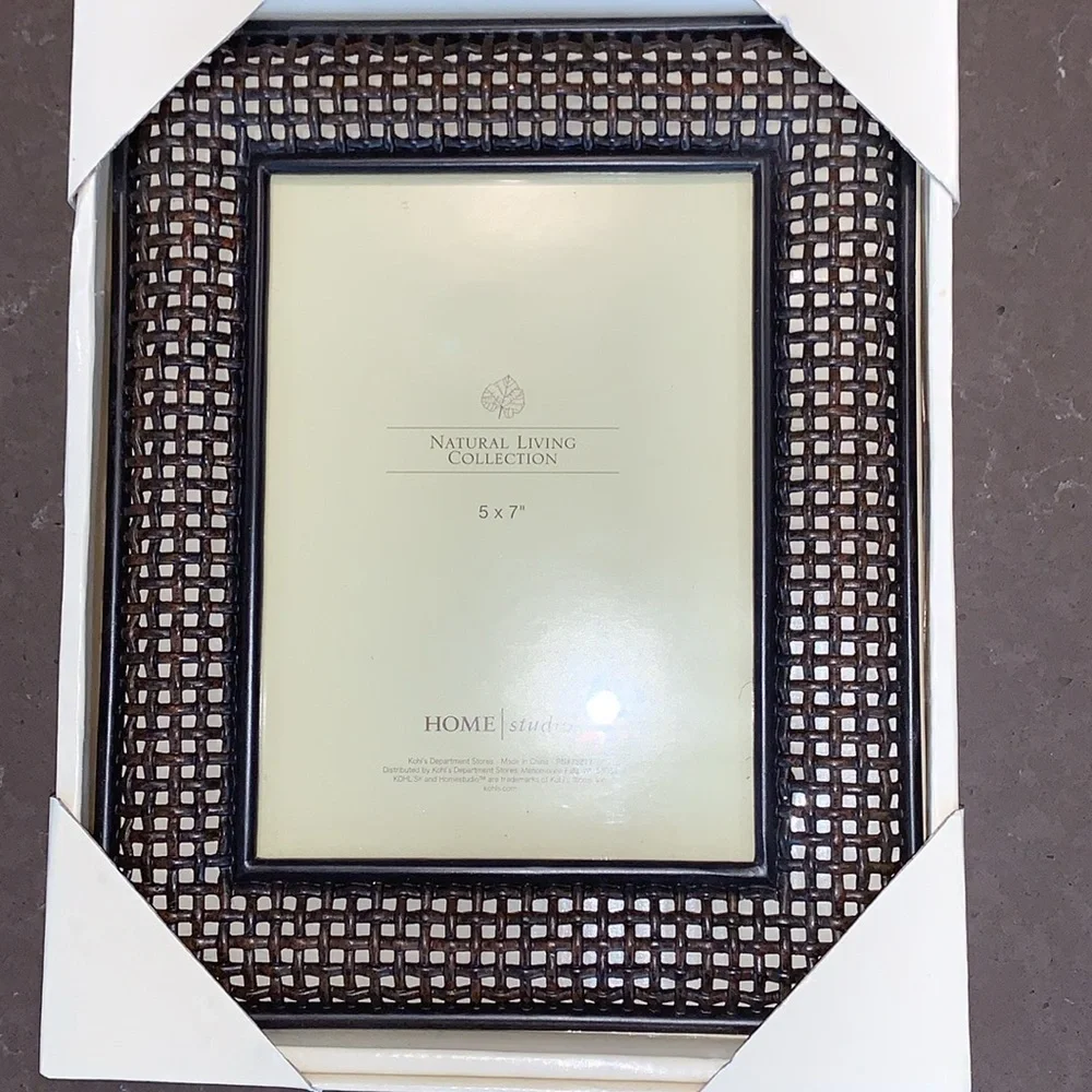 Final $ NiB Natural Living Collection 5 x 7 Woven Metal Tabletop Picture Frame